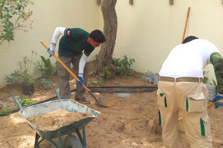 artificial grass installation process dubai uae 01.jpg