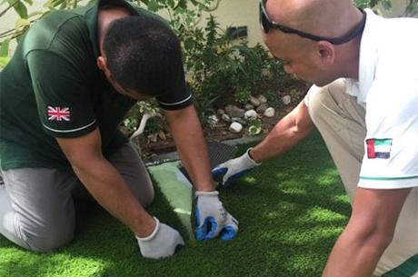 artificial grass installation process dubai uae 11.webp