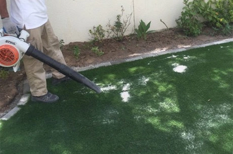 artificial grass installation process dubai uae 13.webp